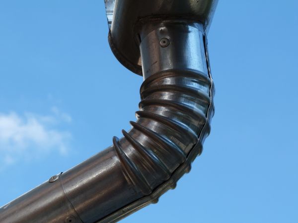 Metal Downspout Installation in Lynnwood